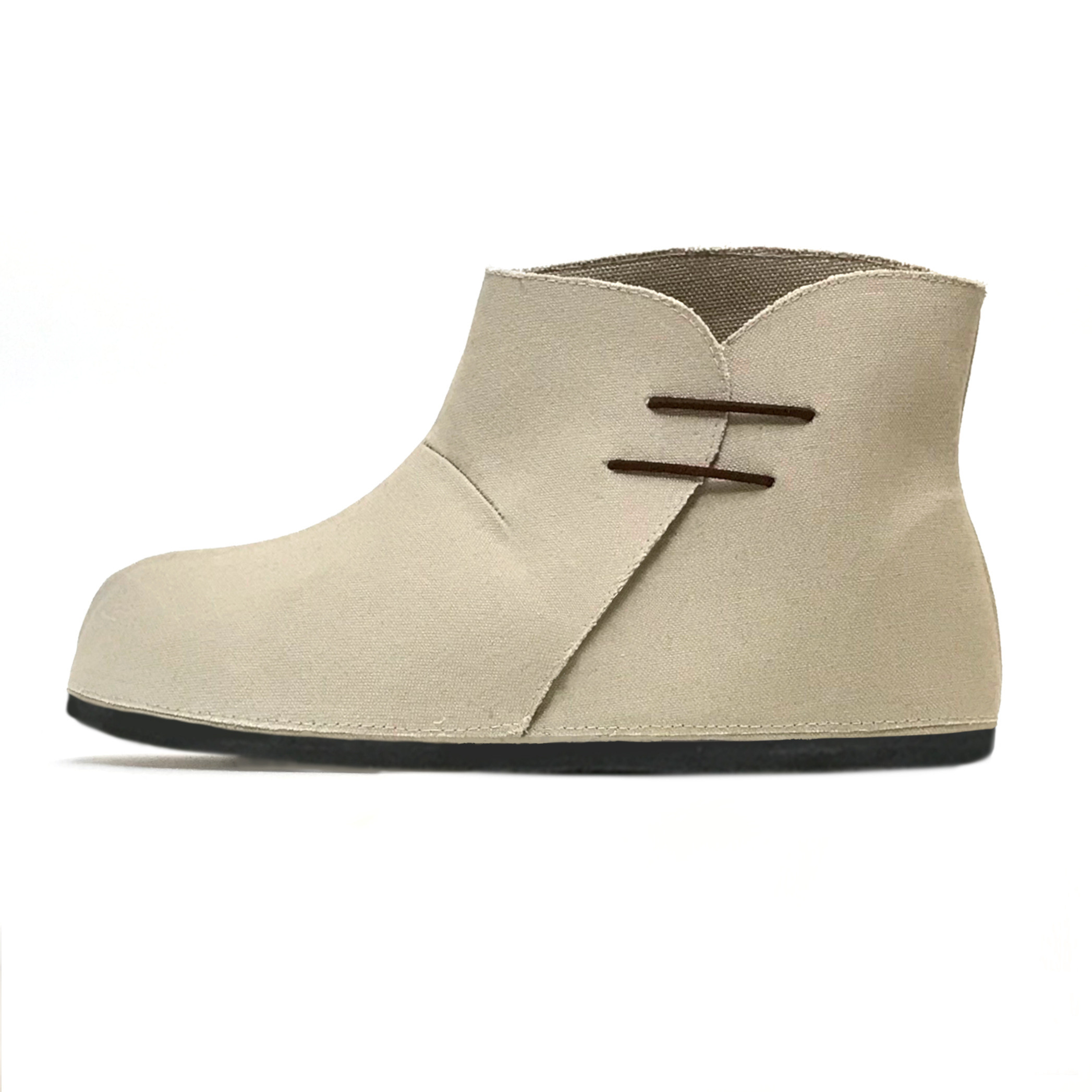 マイルドなキャンバスブーツ