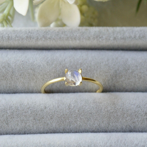 ムーンストーンの指輪！綺麗！フリーサイズ！ 0_e7e6ead356056db160e8a53eee32