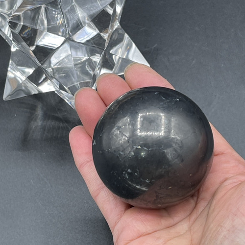 ◇送料無料 【再販】AAA シュンガイト スフィア 丸玉 56.8cm 220g 天然