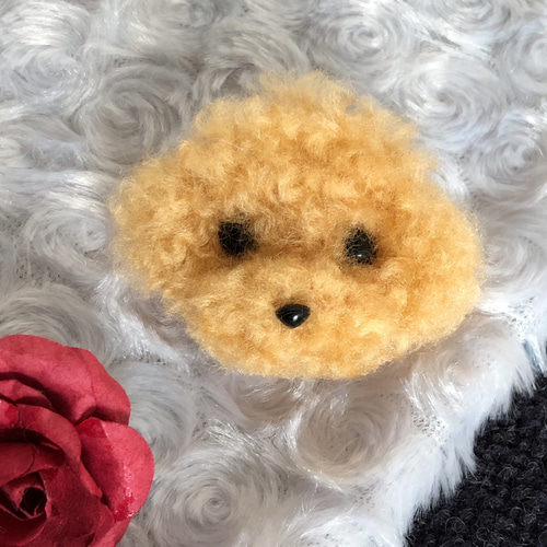 羊毛フェルト トイプードルちゃんのブローチ♪