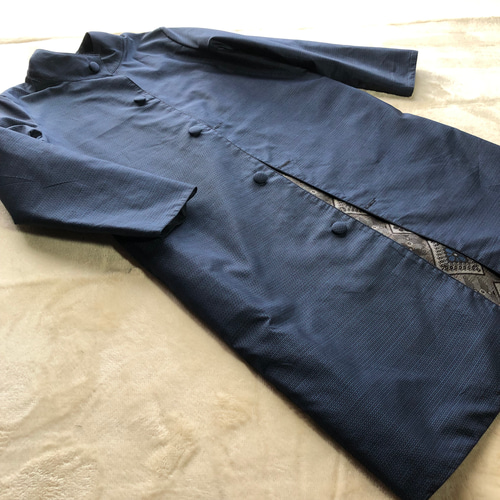 着物リメイク　かすりパッチワーク パッチワークデザイン ロングコート ネイビー系 着物リメイク かすりパッチワーク パッチワークデザイン ロング