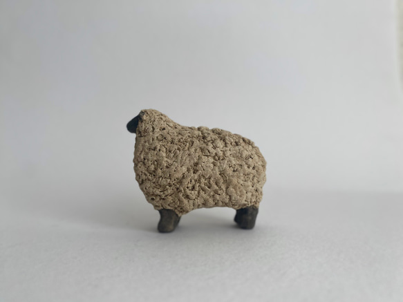 羊のオブジェ a-06 立体・オブジェ Ame to Mori 《雨と森》 通販