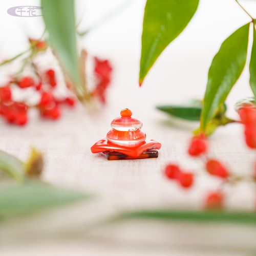 ガラスのミニ鏡餅＊本体クリア＊台座 赤&アンバー＊お正月飾り［ID