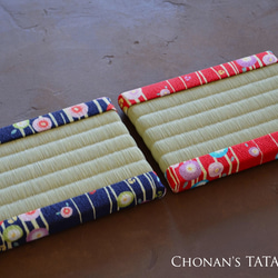 即納可【ちりめん】まんまる椿　ミニ畳（濃紺） 6枚目の画像