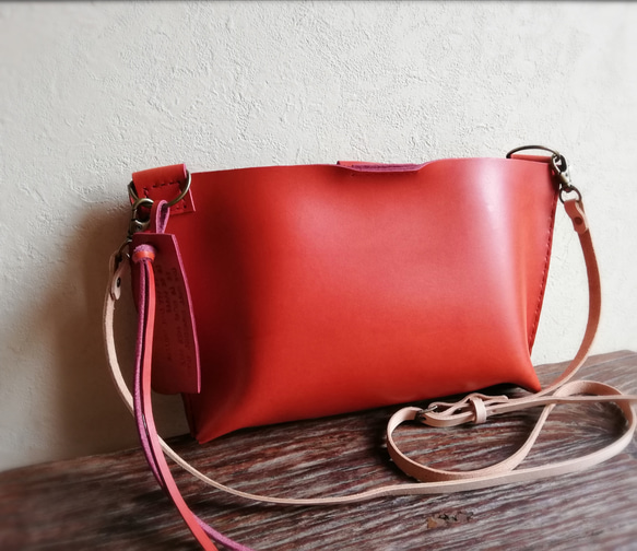 mini shoulder bag　チャイニーズレッド　オイルレザー 9枚目の画像