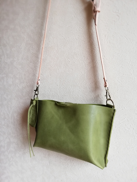 mini shoulder bag　ピスタチオグリーン　オイルワックスレザー 6枚目の画像