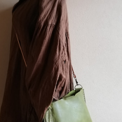 mini shoulder bag　ピスタチオグリーン　オイルワックスレザー 16枚目の画像