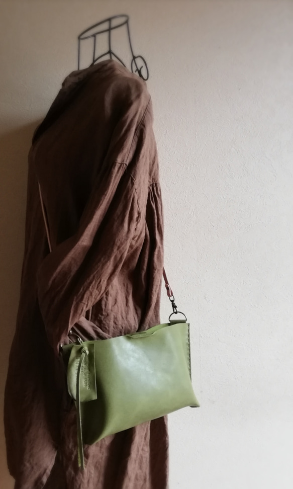 mini shoulder bag　ピスタチオグリーン　オイルワックスレザー 17枚目の画像