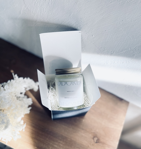 フェミニンで清潔感のある香り　WHITE LILY(ホワイトリリー)　FRAGRANCE CANDLE（ソイキャンドル） 4枚目の画像