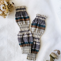 手編みのアームウォーマー(冬曇りの空色) 3枚目の画像
