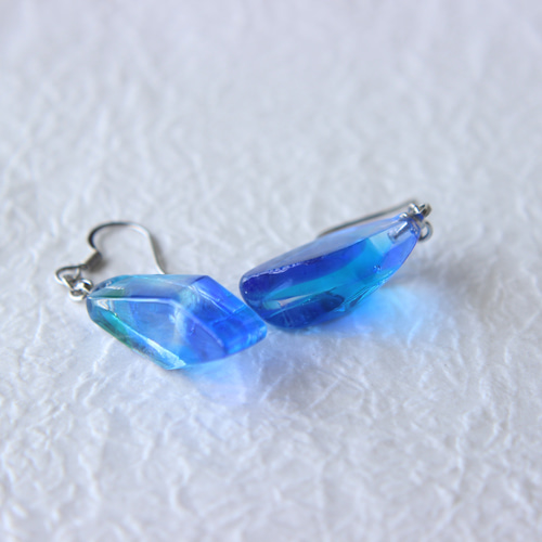 海のカケラ】～海底の宝石～ガラスの鉱石ピアス&イヤリング ピアス