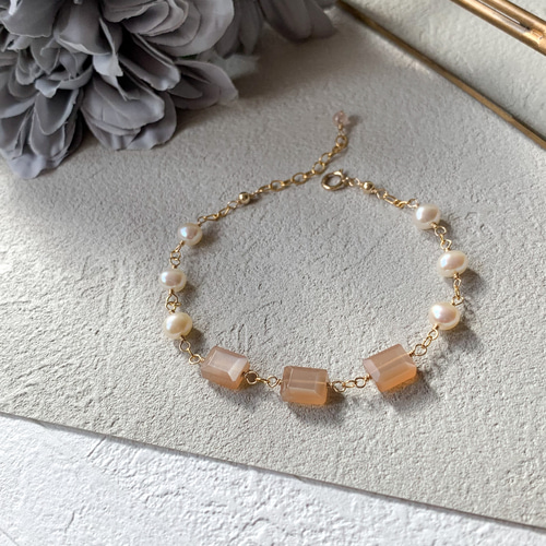 14kgf*ミルクティカラー*ムーンストーンと淡水パールのブレスレット