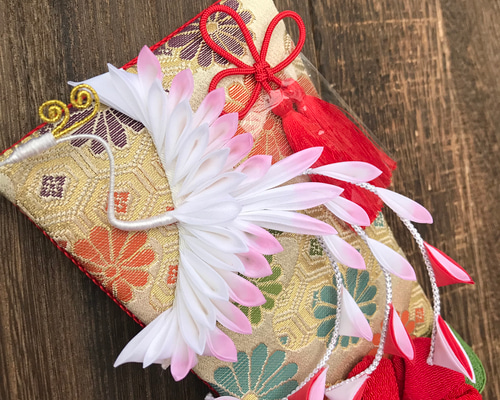 つまみ細工 梅 椿 羽子板 正月飾り ハンドメイド - メルカリ