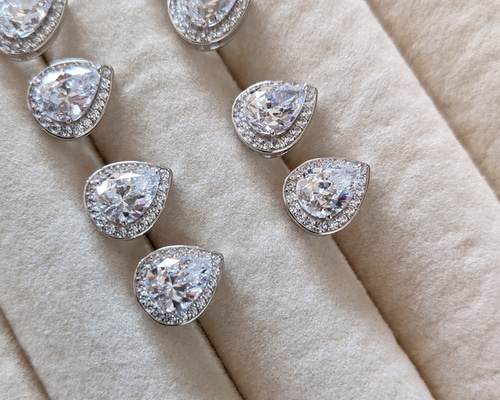 ✨ラージ✨フラワー✨ピアス✨ネックレス✨SET✨SONA パヴェ