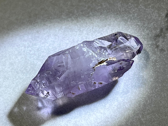 タビュラー水晶✨虹入り　ベラクルス アメジスト　原石　ダブルポイント 4枚目の画像