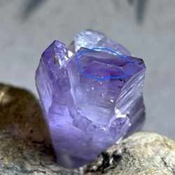 タビュラー水晶✨虹入り　ベラクルス アメジスト　原石　ダブルポイント 3枚目の画像