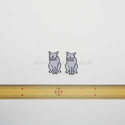 ミニトイレ中の猫　ロシアンブルー風ワッペン　2個セット　猫　ロシアンブルー　グレーの猫 2枚目の画像