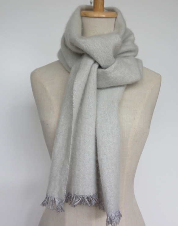 【ラスト1枚】カシミア_ファー加工マフラー　ライトシルバー   WHSLV001 3枚目の画像