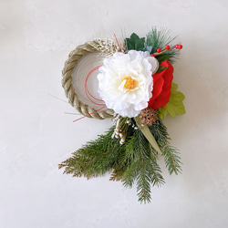 紅白 芍薬 牡丹 しめ縄 しめ飾り リース お正月飾り 5枚目の画像