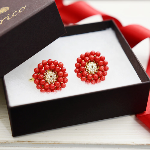 イヤリング ・大ぶり】赤珊瑚 アンティークレトロなお花 3月誕生石