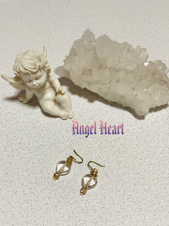 ～Angel　Heart～　天然石　ハート水晶　キラキラのピアス　 1枚目の画像