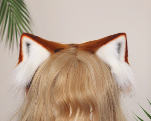 受注生産】レッサーパンダ耳カチューシャ 手作リアルな毛皮のような
