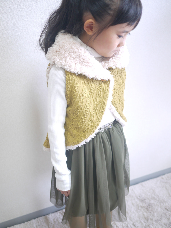 YONE 子供用サークルカーディガン　110～120サイズ　ふわふあボア　子供服　おでかけ　プレゼント　クリスマス 2枚目の画像