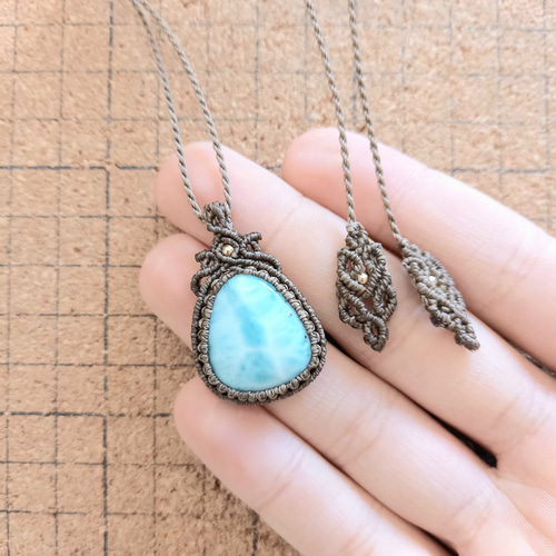 天然石マクラメペンダント ラリマー PN246 ネックレス・ペンダント