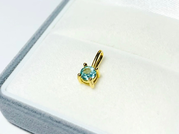 【天然石ペンダントトップ】ブルーグリーンアパタイト 4mm　18KGP製　ネックレス　ハンドメイド素材 1枚目の画像