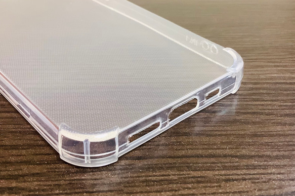 iPhone14 スマホケース 　iPhone12・12Pro用 シリコンケース　クリアタイプ（透明） 3枚目の画像