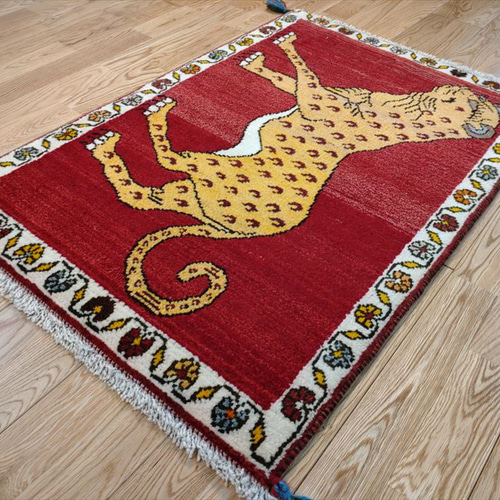 手織り ペルシャ絨毯 カシュガイ オールドトライバルラグ 鹿 茜色 