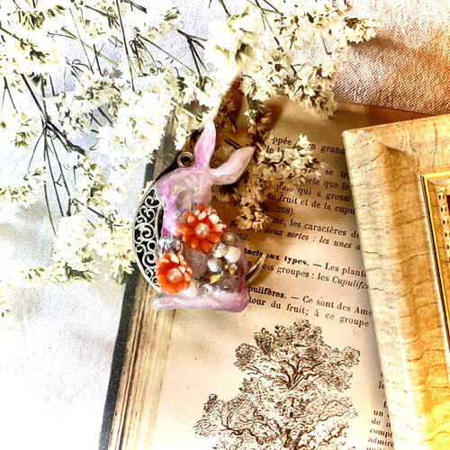 花うさぎのオルゴナイト【受注生産】 その他アクセサリー 雑貨工房 月