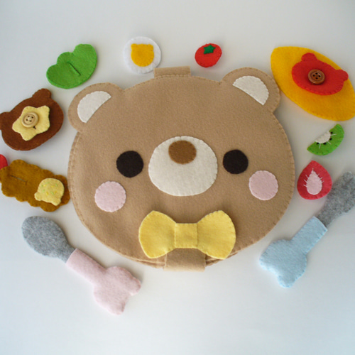 くまさんのボタン練習 お弁当 フェルトままごと、おもちゃ「受注製作
