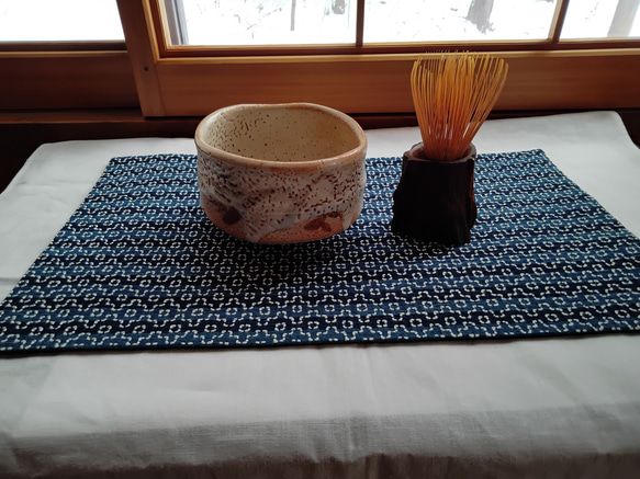 正藍染松坂木綿 角十つなぎ模様のテーブルランナー、クロス