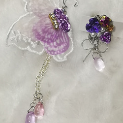 蝶のイヤーカフと花のイヤリング 6枚目の画像
