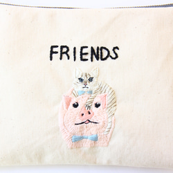 〈20㎝ファスナー〉FRIENDS 刺繍のポーチ 4枚目の画像