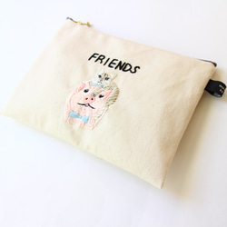 〈20㎝ファスナー〉FRIENDS 刺繍のポーチ 1枚目の画像