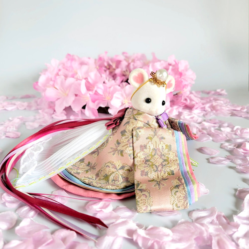 465 ひなまつり 小さな着せ替えお着物〈お姫様〉十二単《西陣織》薄