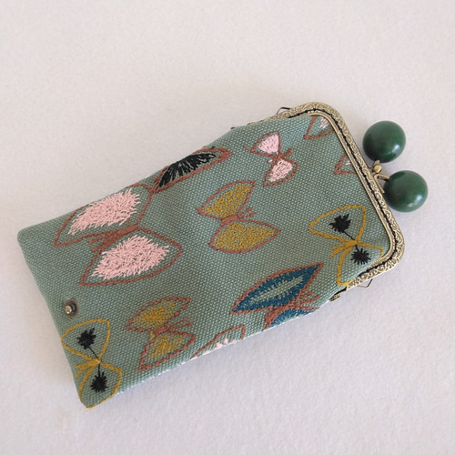 軽くてコンパクトな財布！ミナペルホネン sky flower グリーン木玉