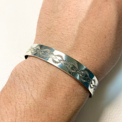 BIG HAND シルバー ネイティブ オーバーレイ スタンプワーク バングル silver950 スタンプワーク シルバーバングル ブレスレット