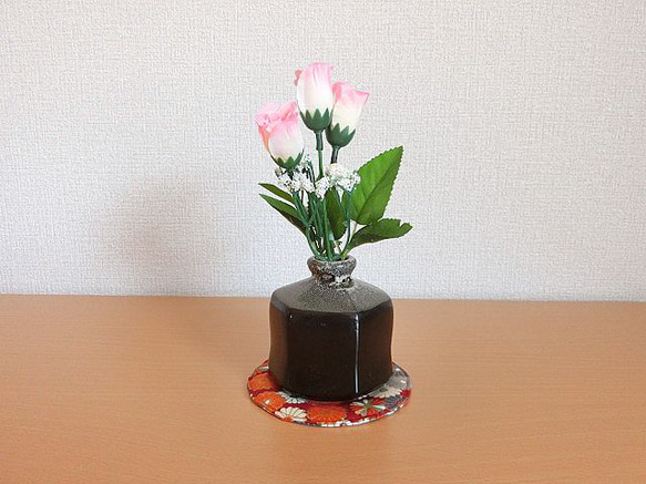 置物用敷物　マット（小）　円形　金彩菊模様　花瓶、植木鉢等の敷物にも 1枚目の画像