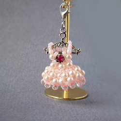 数量限定1点　桜の妖精ドレス　ミニチュア ビーズドレス　桜色パール　チャーム・ストラップ　 4枚目の画像