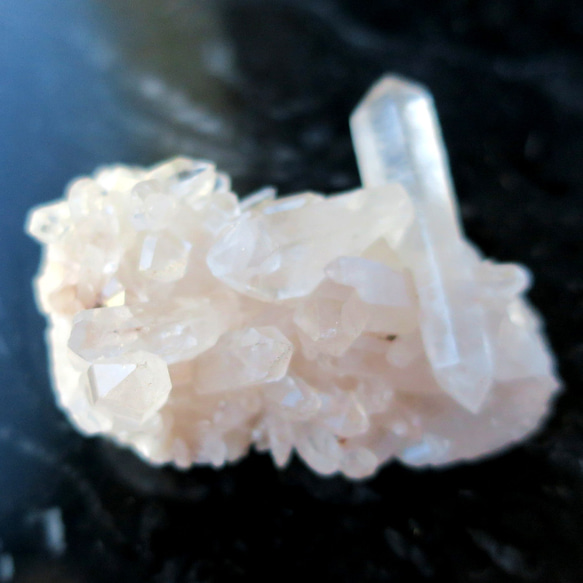 【ピンク ヒマラヤ水晶】クラスター 水晶 原石 5枚目の画像