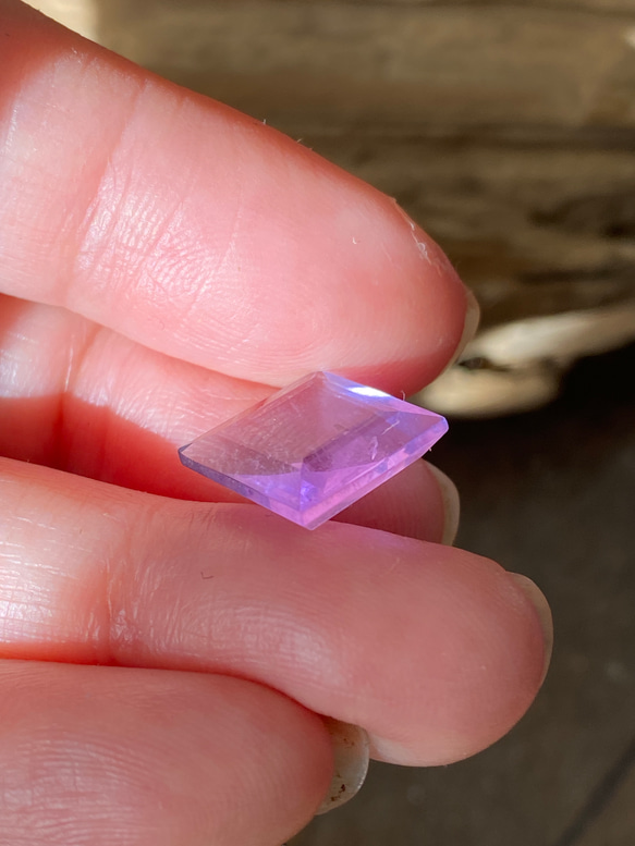 レア♢AAA イットリウム ラベンダーフローライト♢ 藤色が美しい フローライト ルース 09  天然石 4枚目の画像