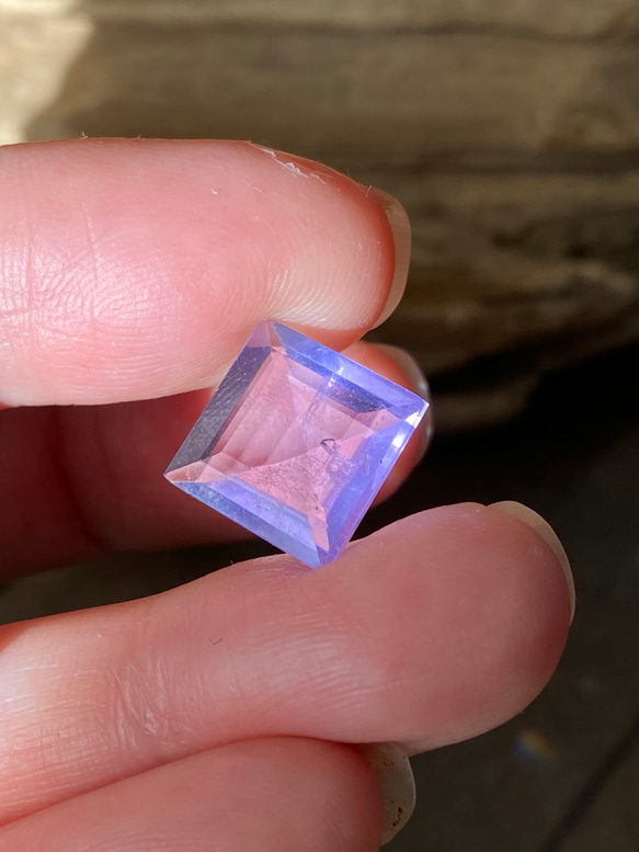 レア♢AAA イットリウム ラベンダーフローライト♢ 藤色が美しい フローライト ルース 09  天然石 3枚目の画像