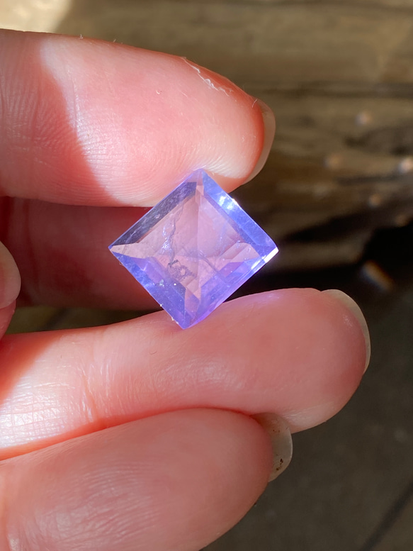 レア♢AAA イットリウム ラベンダーフローライト♢ 藤色が美しい フローライト ルース 09  天然石 5枚目の画像