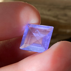 レア♢AAA イットリウム ラベンダーフローライト♢ 藤色が美しい フローライト ルース 09  天然石 16枚目の画像