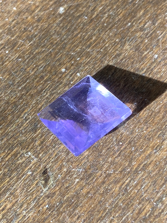 レア♢AAA イットリウム ラベンダーフローライト♢ 藤色が美しい フローライト ルース 09  天然石 20枚目の画像