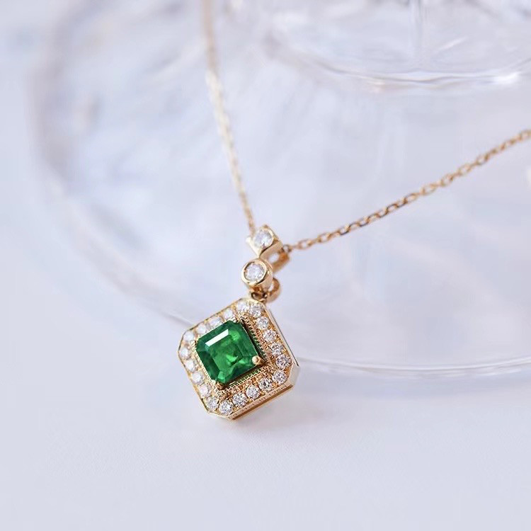 訳あり商品 エメラルド ダイヤモンド ネックレス k18YG ネックレス
