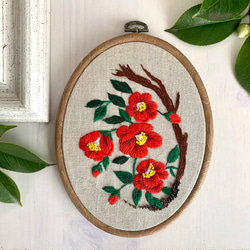 《受注製作》椿　winter garden 刺繍タペストリー 1枚目の画像